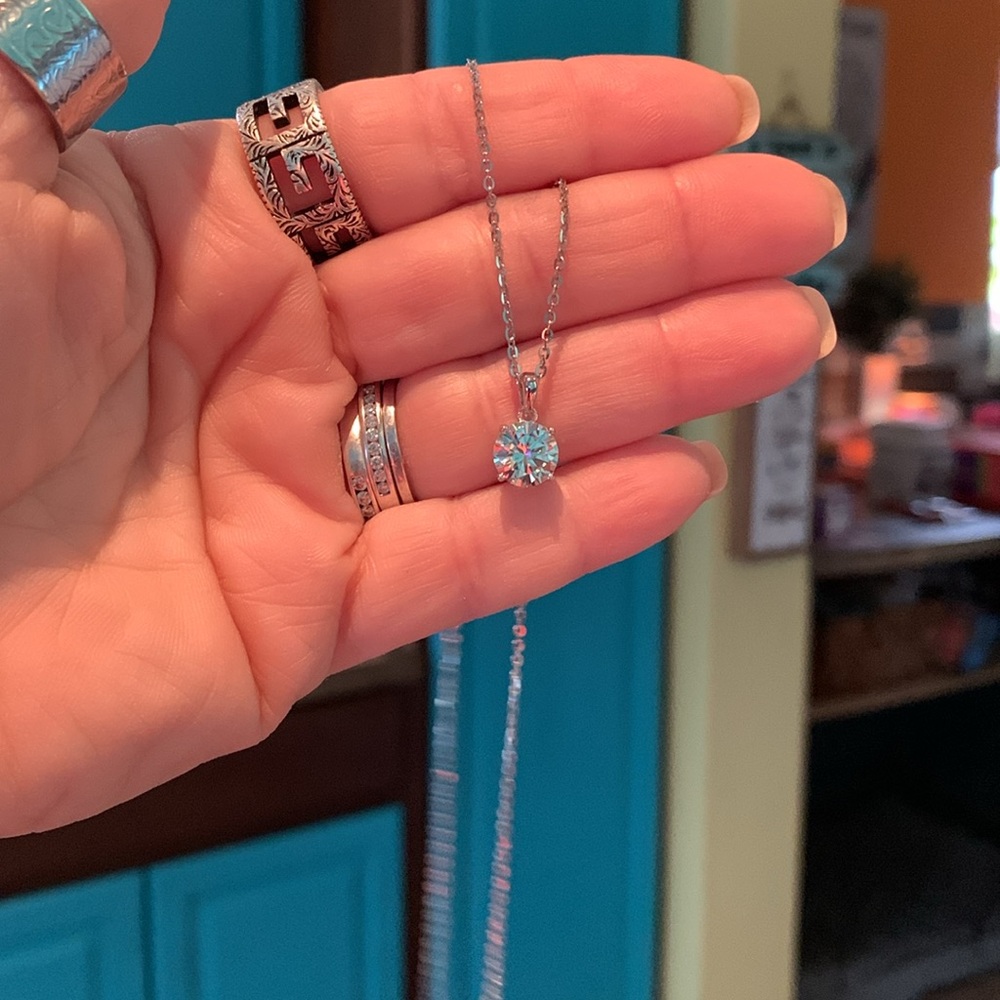2 ct Moissanite necklace (4 prong) 925 Silver - Picture 2 of 6